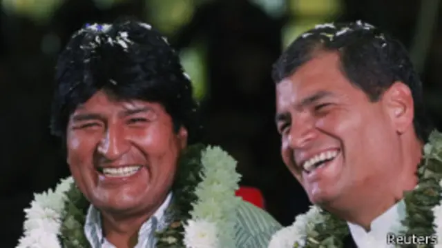 玻利維亞總統莫拉萊斯（左）和厄瓜多爾總統科雷亞