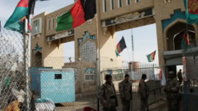 د سپین بولدک سرحدي دروازه