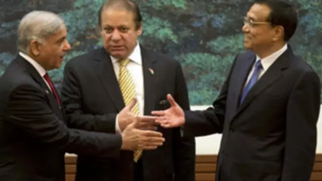 وزیرِاعظم نواز شریف نے چین کے حالیہ دورے میں چین کے ساتھ متعدد کاروباری معاہدوں پر دستخط کیے تھے