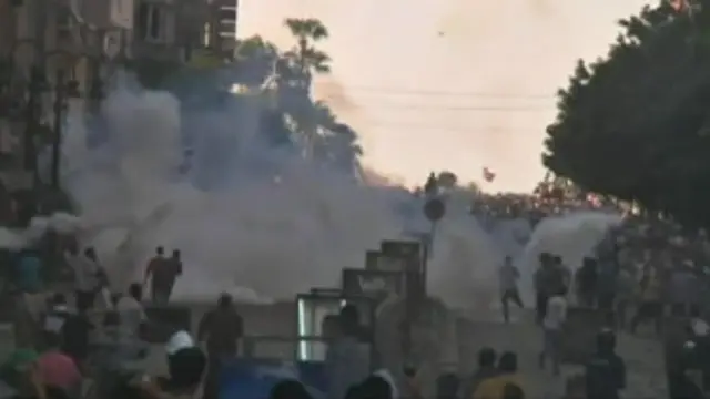 Confrontos se estenderam por diversas partes do Egito