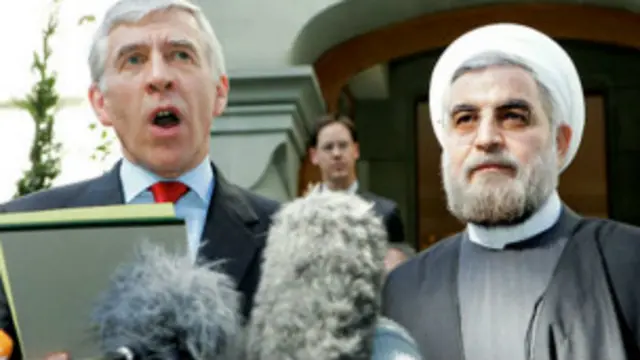 جک استرا، وزیر خارجه سابق بریتانیا در زمانی که آقای روحانی مذاکره کننده برنامه اتمی ایران بود، پنج بار به تهران رفت