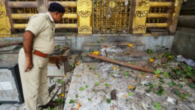 महाबोधि मंदिर के बोधि वृक्ष के नीचे के चबूतरे के पास भी धमाका हुआ है