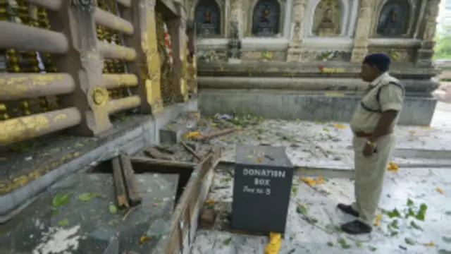 Serangan bom di tempat suci Buddha