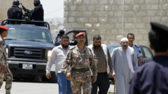 كان أبوقتاده يوصف بأنه ذراع أسامة بن لادن اليمني في أوروبا