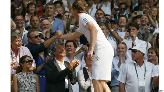 विंबलडन, एंडी मरे, क्रिस होए