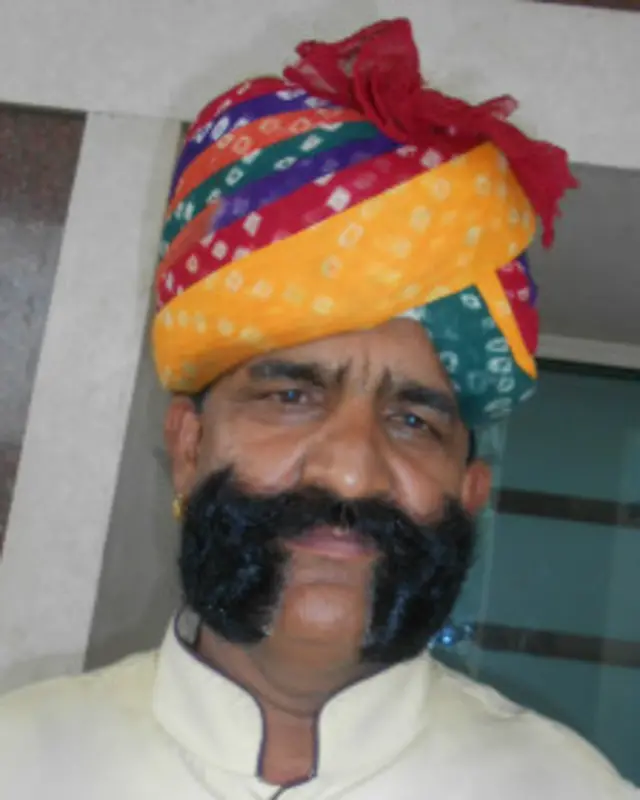 برېتونه زموږ د کلتور برخه دي.
کلیان ګوجر