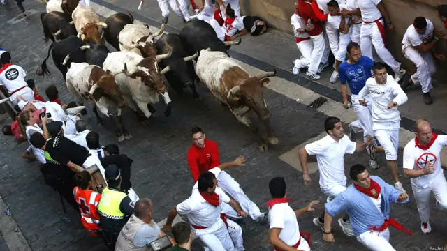 स्पेन में बुल फाइटिंग