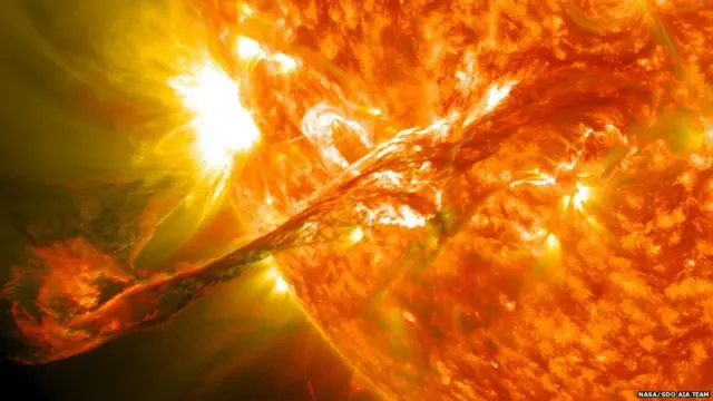 Ejeção da corona solar. Nasa/SDO AIA Team