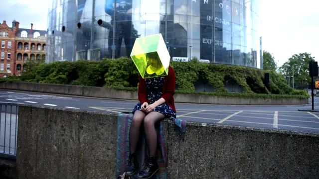 蘇東全球個人攝影展