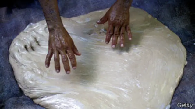 Chiclero trabajando en México