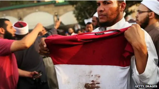 Протестующие сторонники Мурси