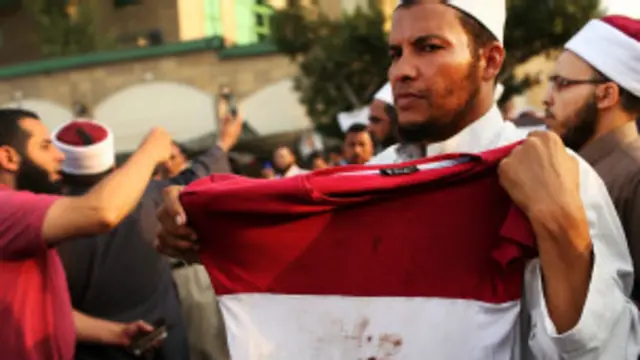 اخوان المسلمین خپلو پلویانو ته وایي چې په سړکونو کې لاریونونو ته دوام ورکړی او د حکومت اطاعت ونه مني.