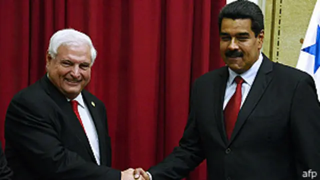 Ricardo Martinelli y Nicolás Maduro