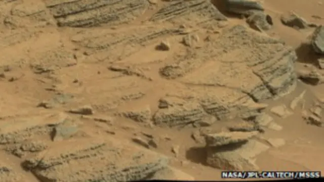 Обкатанные водой валуны