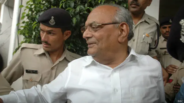 अप्राकृतिक यौनाचार के आरोप में गिरफ्तार किए गए भाजपा नेता राघवजी