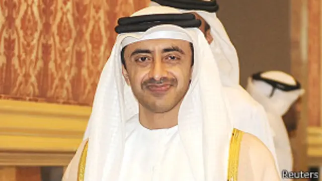 الشيخ عبد الله بن زايد وزير الخارجية كان من أبرز الوجوه بالوفد الإماراتي