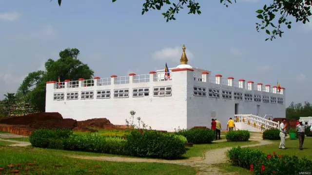 බුදුන්වහන්සේ උත්පත්තිය ලැබූ දකුණු නේපාලයේ ලුම්බිණිය