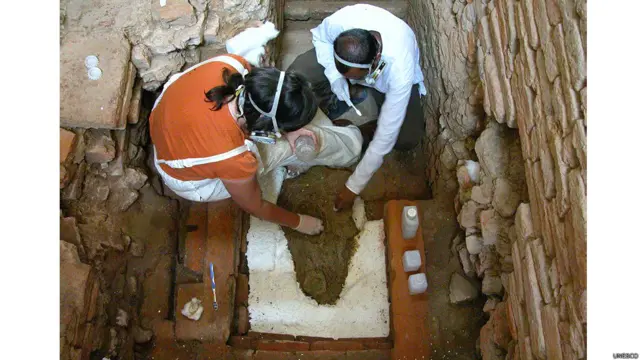 ලුම්බිණිය පිහිටා තිබෙන්නේ, නේපාලයේ රුපන්දෙහි දිස්ත්රික්කයේයි