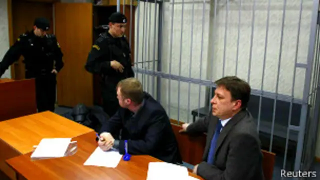 Пустая клетка в зале суда над Сергеем Магнитским 22 марта 2013 года