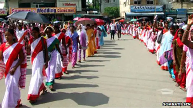 گزشتہ ماہ اس مجمسمے کے خلاف رانچی میں ریلی نکالی گئي تھی اور سرنا برادری کی جانب سے ملک گیر احتجاج کی دھمکی دی گئي ہے