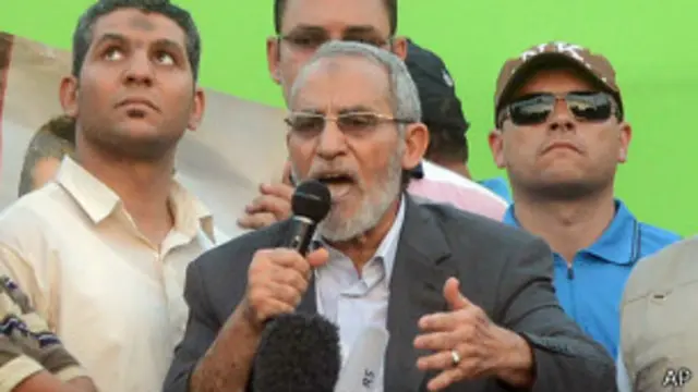 يتهم بديع بالتحريض على أحداث دار الحرس الجمهوري. 