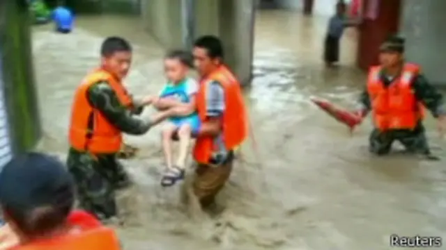 Resgates em Sichuan, China | Imagem: Reuters