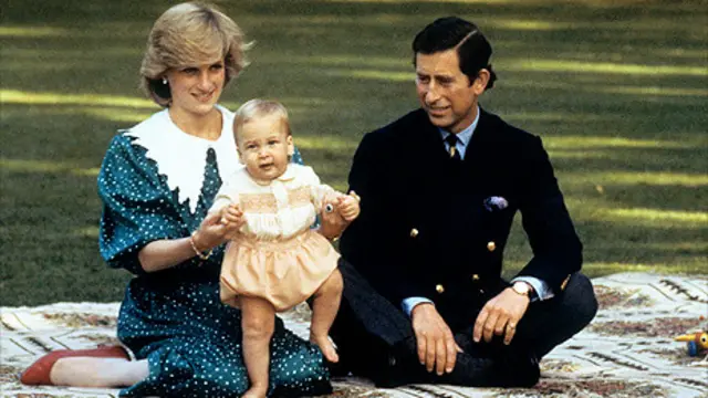 William entre Diana e Charles: realeza terá que proteger bebê da mídia