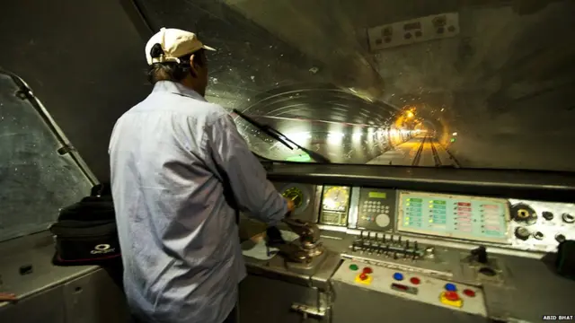 कश्मीर, रेल