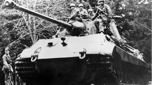 El tanque Tiger II alemán fue introducido en 1944.