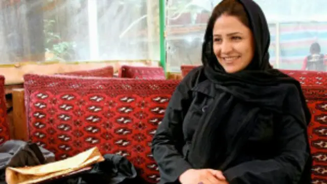 شیرین عبادی می‌گوید خانم پژوه "به دستور بازجوی امنیتی بازداشت شده است"