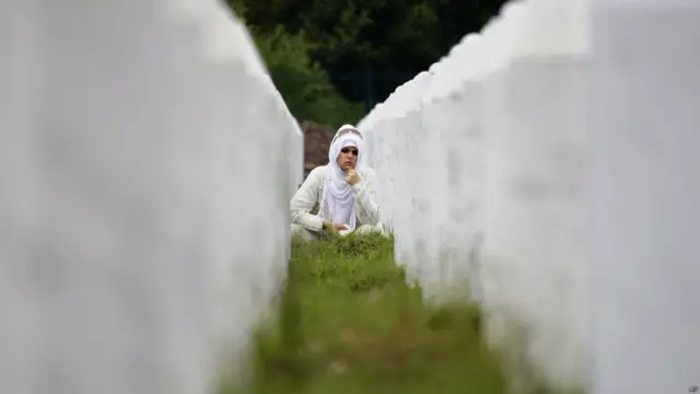 Bugüne kadar 38 Sırp asker ve polis Srebrenitsa'daki katliamla ilgili olarak hüküm giydi.