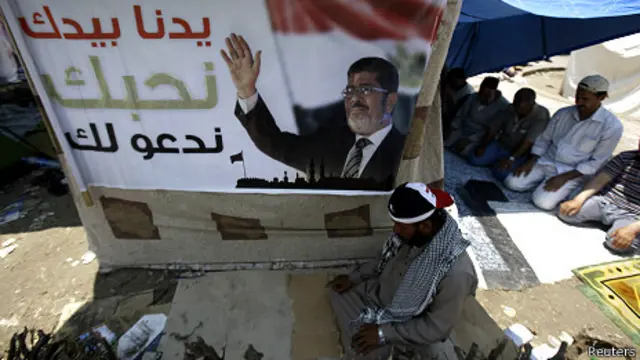 تتواصل بالفعل احتجاجات واعتصامات أنصار مرسي