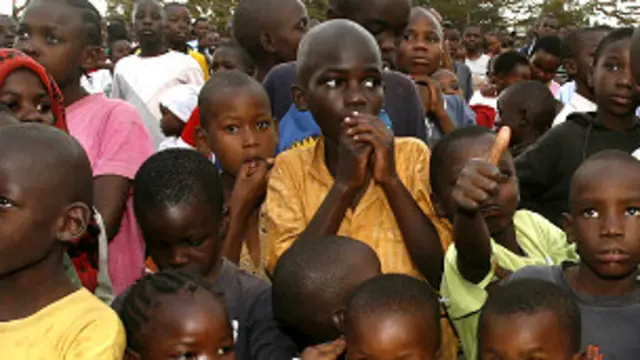 Abantu babandanya kugwirirana kw'isi