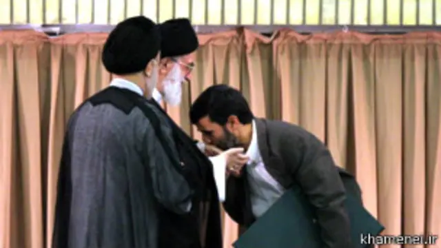 خامنه ای، احمدی نژاد و خاتمی