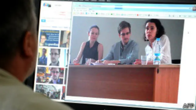 Сноуден на пресс-конференции