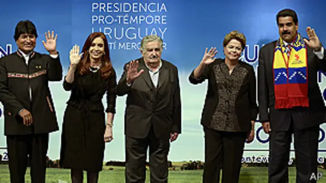 Presidentes del Mercosur durante la cumbre de Montevideo, julio 2013
