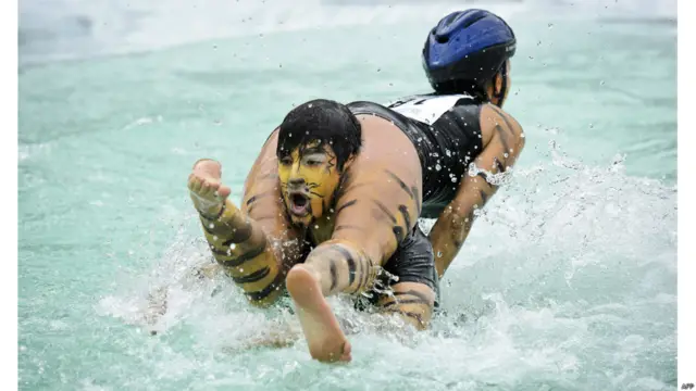 wife carrying race