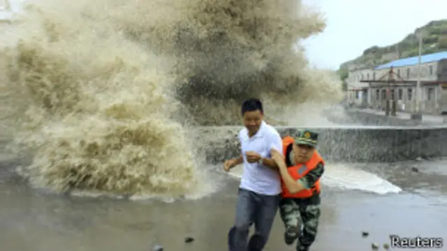 Тайфун приближается