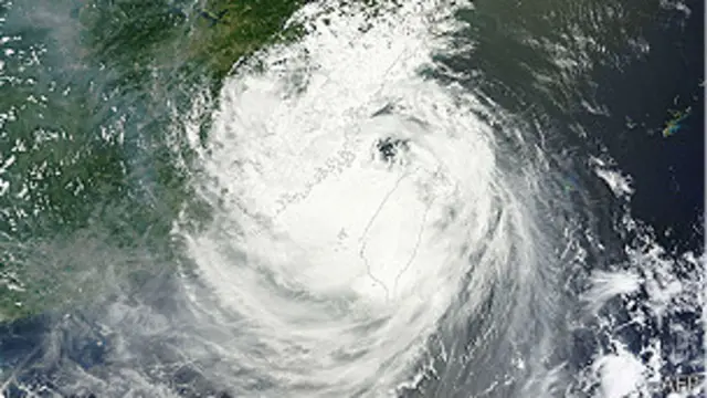 نمای ماهواره‌ای از توفان سولیک