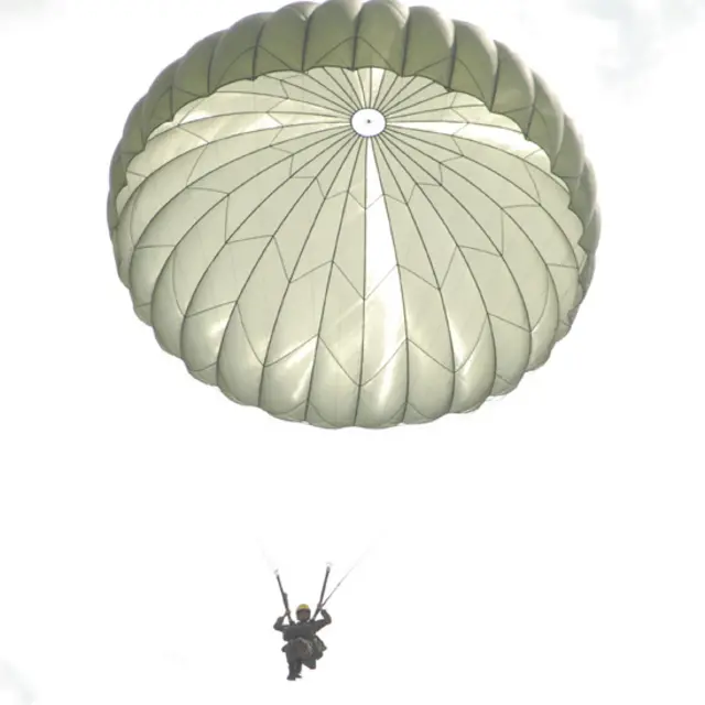 पाकिस्तान, महिला पैरा ट्रूपर्स