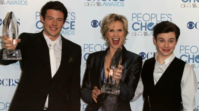 Monteith con Jane Lynch y Chris Colfer