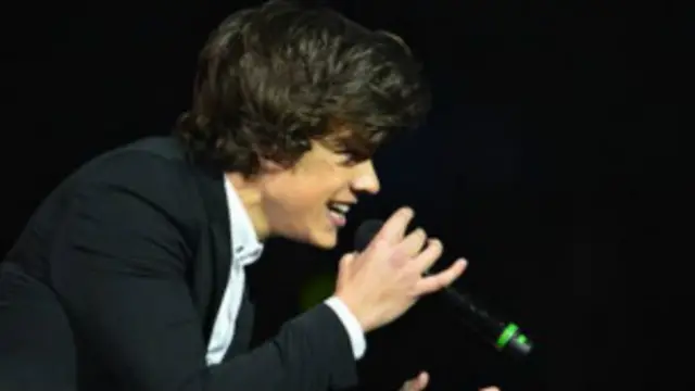 Harry Styles mengaku membenrci paparazzi.