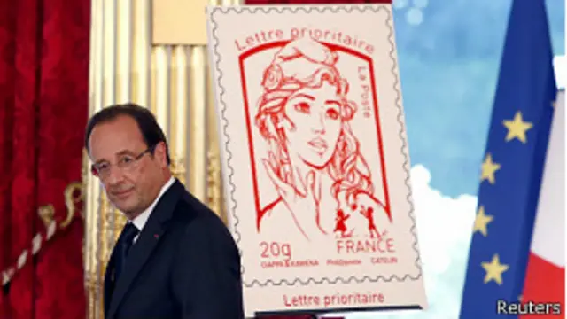 El presidente Francois Hollande develó la imagen de la nueva estampilla
