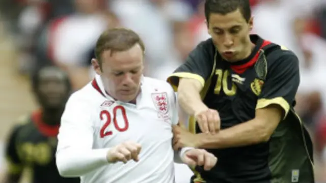 阿扎尔希望与鲁尼并肩作战