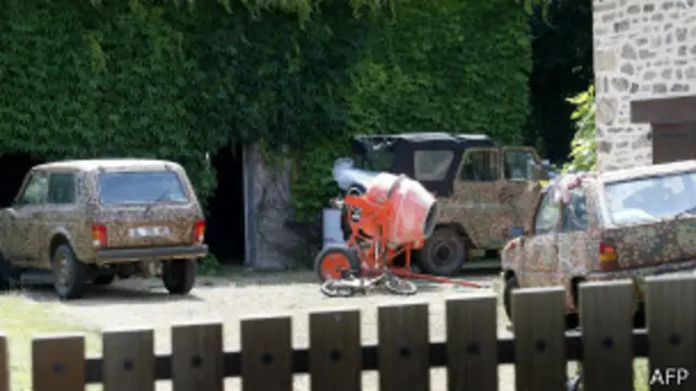 Двор дома Викернеса