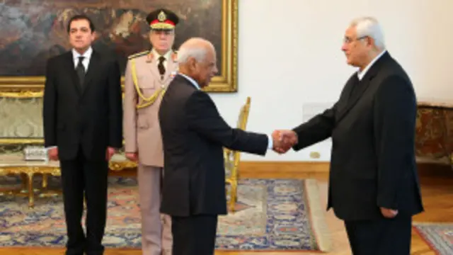 Mısır'da geçici hükümet yemin etti
