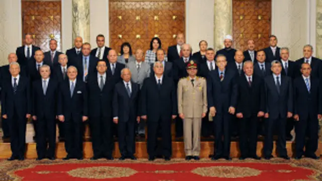 أدت الحكومة المؤقتة اليمين القانونية الثلاثاء