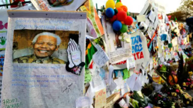 د ملي کانگریس گوند وايي ښاغلي منديلا خپل ټول ژوند د جنوبي افريقا دخلکو او ټولې نړۍ د آزادۍ لپاره مبارزه کړې.