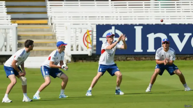 इंग्लैंड क्रिकेट टीम