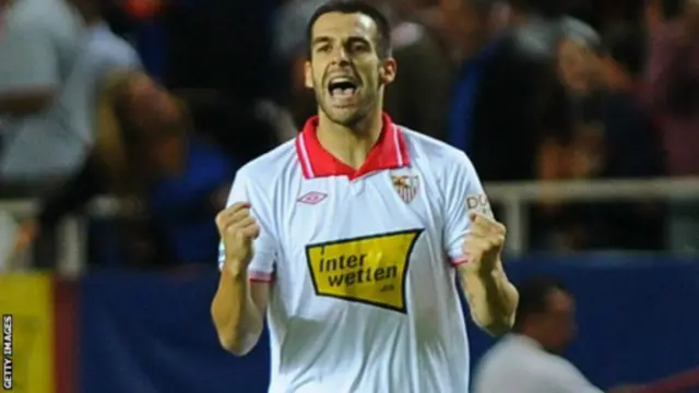 Prestasi Alvaro Negredo berkibar saat dia memperkuat klub Valencia, Spanyol.